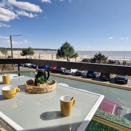 Saint Georges De Didonne - Pleine Vue Mer Pour Ce Studio Cabine Face A La Plage Exterior photo