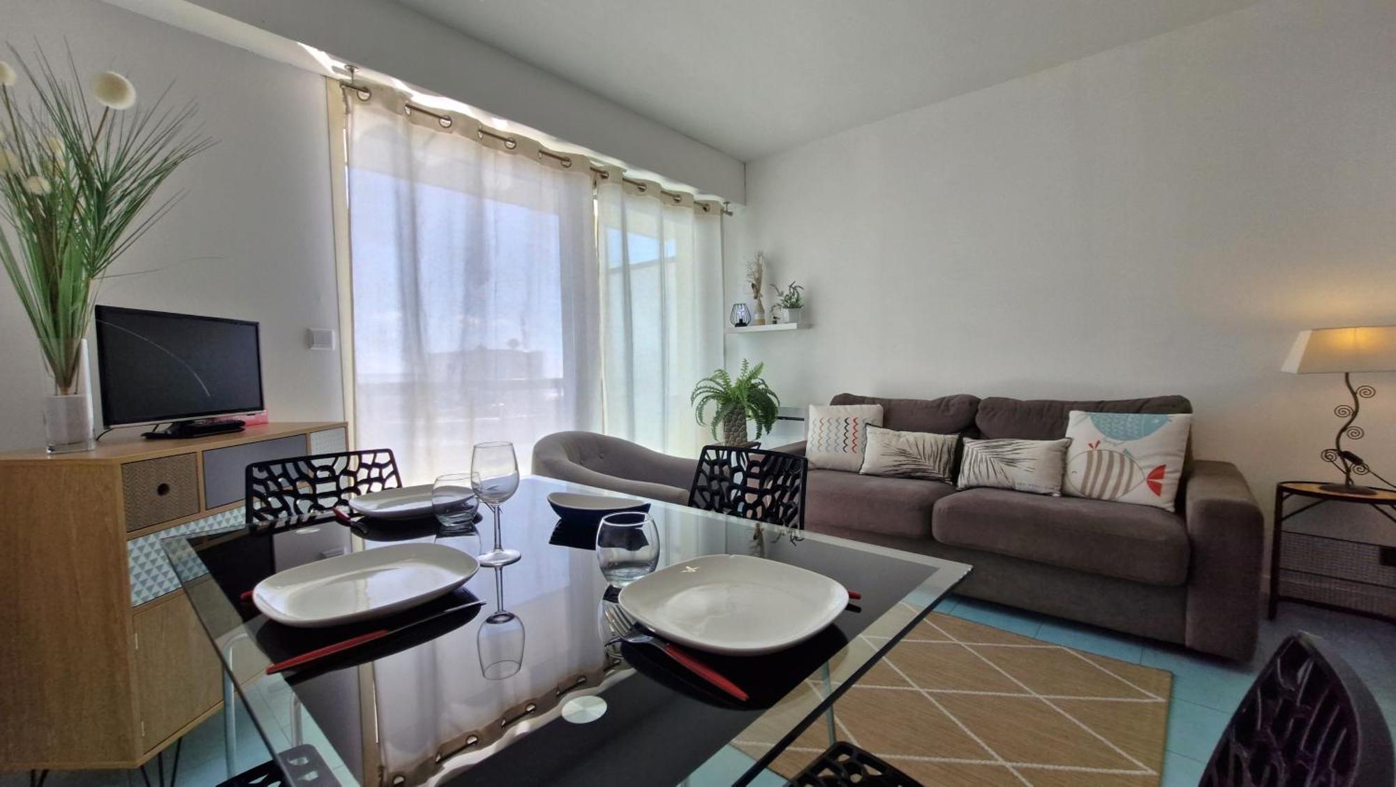 Saint Georges De Didonne - Pleine Vue Mer Pour Ce Studio Cabine Face A La Plage Exterior photo